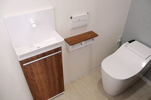 タンクレストイレ